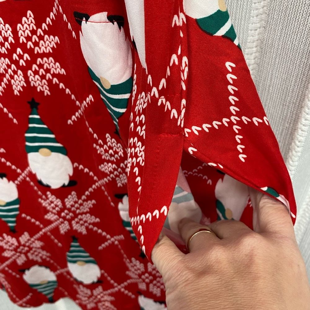 5 Pack Gnome Holiday Christmas Sleep Shirt Gown with pockets- Size 2X / 3X NWT - Picture 8 of 10